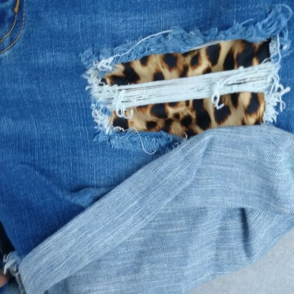 Judy Blue High Rise Cuffed Leopord Denim Shorts Women's 1XL Distressed cutoffs - Picture 5 of 12